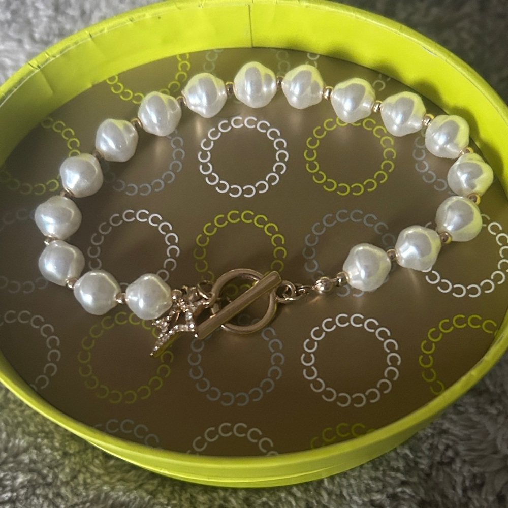 Park Lane Pearl and Gold Bracelet